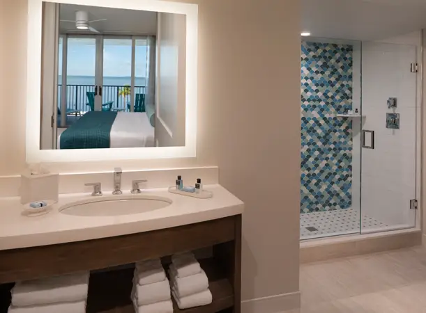 Image for room 1KOV - 1KOV One bdrm ocean view with king bath 